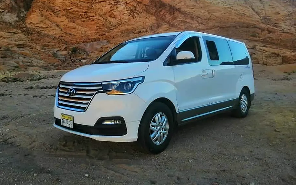 Van · Hyundai H1